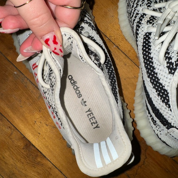 Adidas yeezy boost 350 zebra - Picture 4 of 6